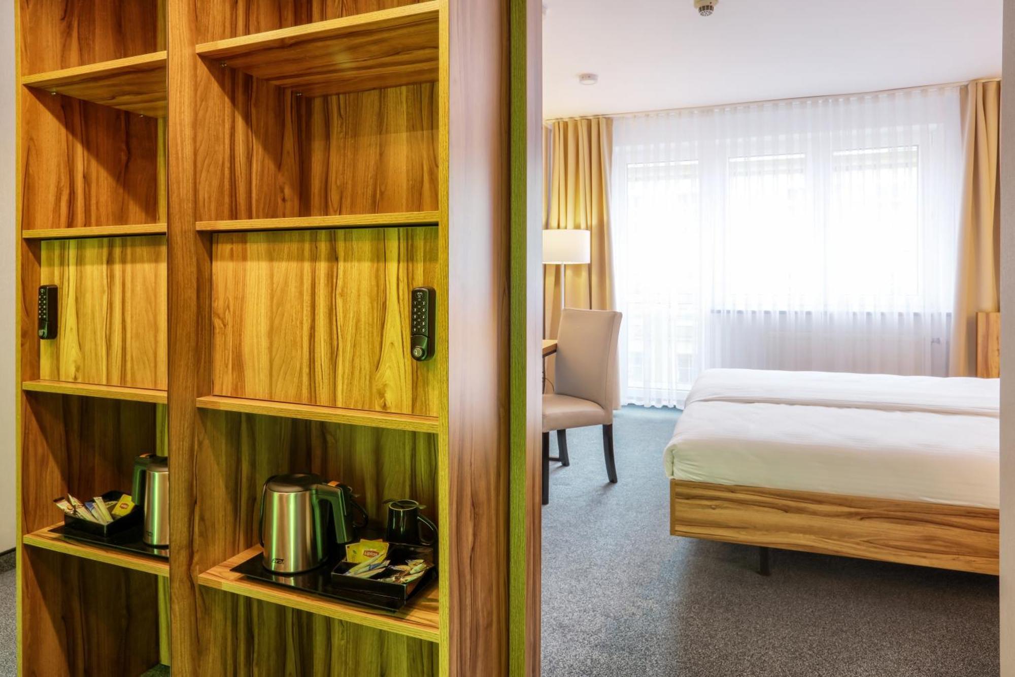 Hotel Weneda Ополе Стая снимка